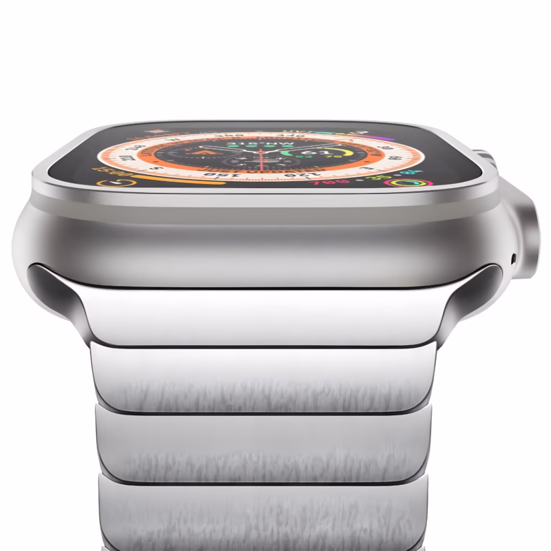 Bracelet à maillon Apple Watch, style élégant à finition lisse, présenté en gros plan avec la montre affichant un cadran coloré. au style élégant, à finition lisse, présenté en gros plan attaché à une montre au cadran actif.