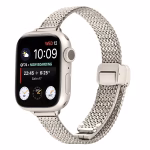 Bracelet Apple Watch EzStrap en acier inoxydable au maillage fin milanais, de style élégant, présenté en gros plan sur fond blanc.