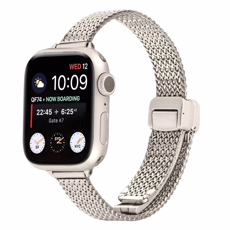 Bracelet Apple Watch EzStrap en acier inoxydable au maillage fin milanais, de style élégant, présenté en gros plan sur fond blanc.