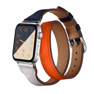 Bracelet Apple Watch EzStrap en cuir lisse Design Double Tour, style luxe, affiché en gros plan avec ses couleurs contrastées orange, blanc et bleu marine.