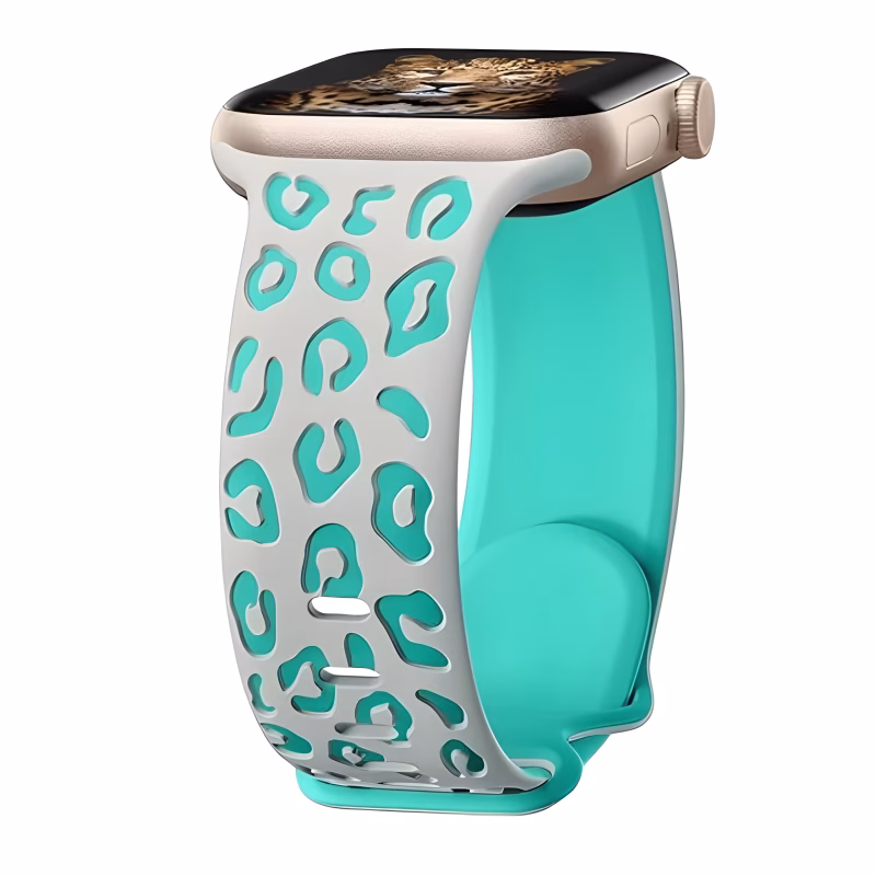 Bracelet Apple Watch Silicone Gravé à Motif Léopard - EzStrap - Blanc/Léopard Vert